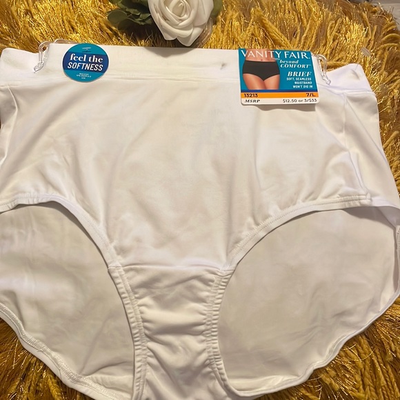 Vanity Fair Beyond Comfort Brief - Size 7/L - Picture 1 of 3